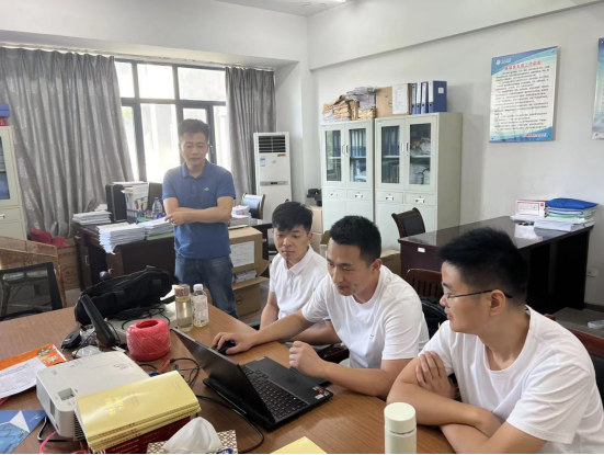 信息工程學(xué)院扎實(shí)推進(jìn)實(shí)驗(yàn)室建設(shè)調(diào)研，以高水平平臺(tái)賦能高質(zhì)量人才培養(yǎng)